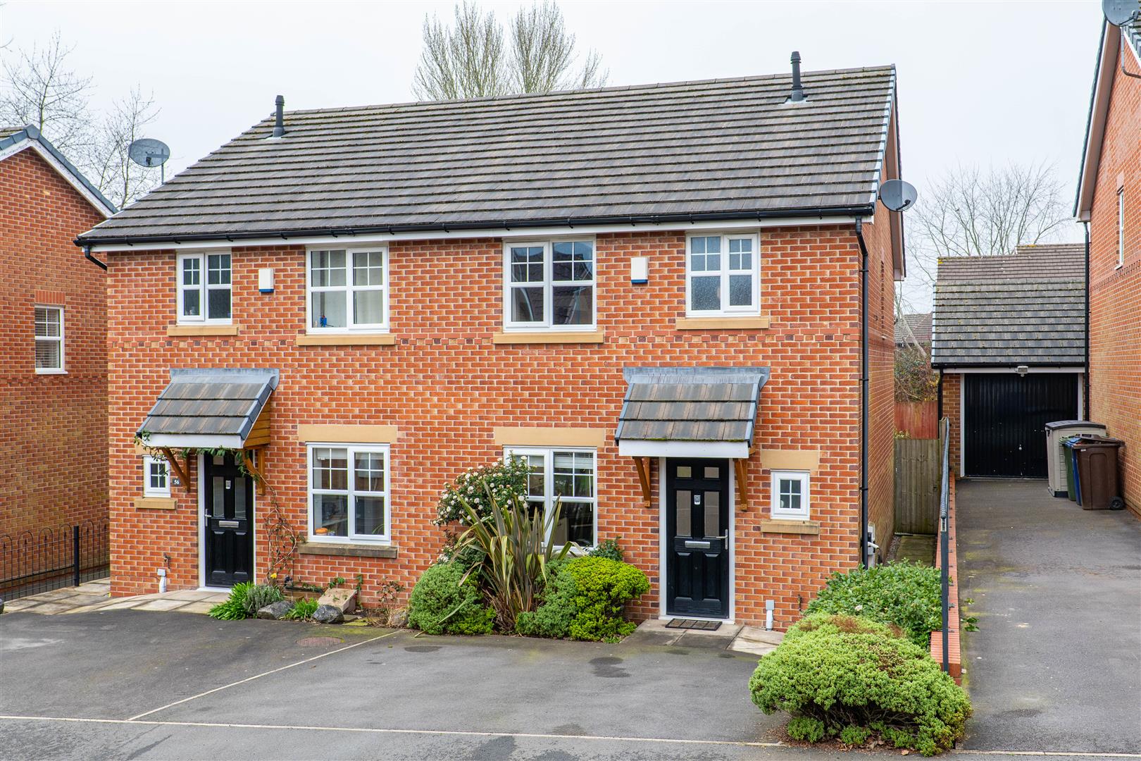 3 bed property in The Elms, Chorley